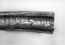 An incompatible fluid is generally the cause of a hose's deteriorated inner tube. An incompatible fluid is generally the cause of a hose's deteriorated inner tube.