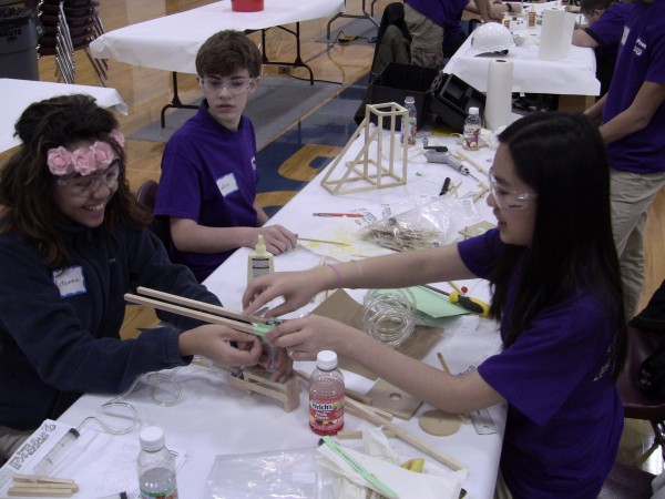 kids at Daman fluid power Action Challenge