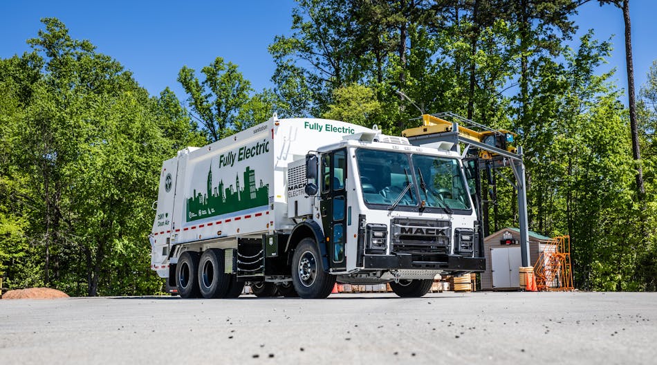 This demo all-electric refuse truck is a Mack&rsquo;s new LR models fitted with Li-ion batteries for powering variable-speed electric motors, including an 800-V circuit that powers hydraulic systems.