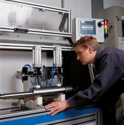 Machine with cylinders Machine with cylinders