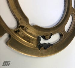 Heavy cavitation on valve plate. Heavy cavitation on valve plate.