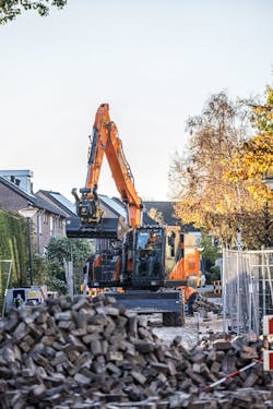 An electric powerbox controlled by a Danfoss controller is included on both new Doosan electric machines to aid with machine performance. An electric powerbox controlled by a Danfoss controller is included on both new Doosan electric machines to aid with machine performance.