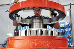 The addition of higher pressures has expanded the applications in which the Hägglunds Atom hydraulic motor can be utilized. The addition of higher pressures has expanded the applications in which the Hägglunds Atom hydraulic motor can be utilized.