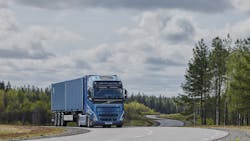 Volvo Trucks has begun testing a vehicle powered by a hydrogen fuel cell. Volvo Trucks has begun testing a vehicle powered by a hydrogen fuel cell.