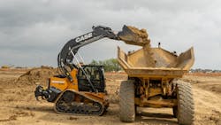 The CASE Minotaur DL550 combines the lifting capabilities of a compact track loader with the grading performance of a compact dozer. The CASE Minotaur DL550 combines the lifting capabilities of a compact track loader with the grading performance of a compact dozer.
