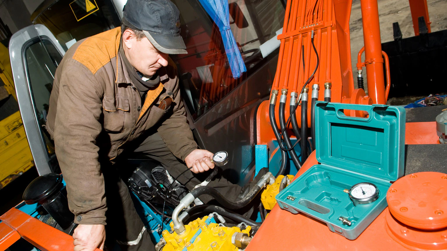 Hydraulic Maintenance Dreamstime Dmitry Kalinovsky Promo 16329242 6303a352d7799 6307cb6b50468