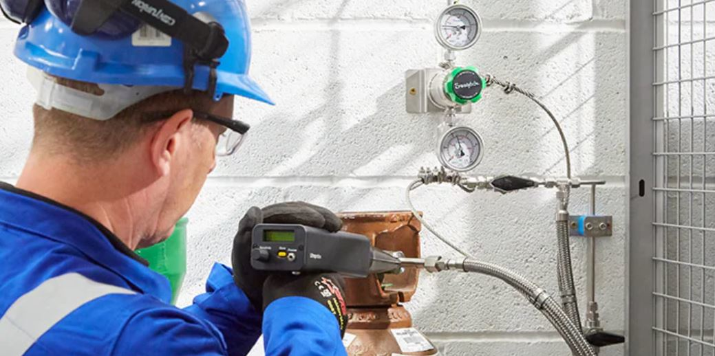 Figure 3: A proper supplier can help identify and fix leaks, which provides more reliable and efficient performance from the fluid systems.