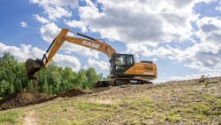 Hydraulic Flow Control Balance in the new CASE E Series excavators allows operators to set arm in, boom up and swinging flow to their liking. Hydraulic Flow Control Balance in the new CASE E Series excavators allows operators to set arm in, boom up and swinging flow to their liking.