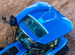 Integrated into the roof of the T4 Electric Power are sensors, cameras and control units to enable automated features. Integrated into the roof of the T4 Electric Power are sensors, cameras and control units to enable automated features.