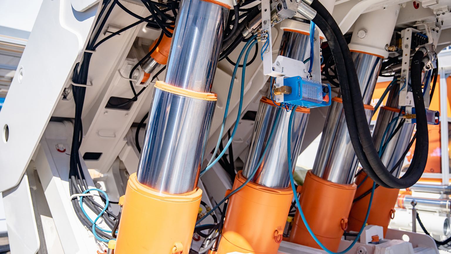 How To Calculate Hydraulic Cylinder Efficiency Power & Motion