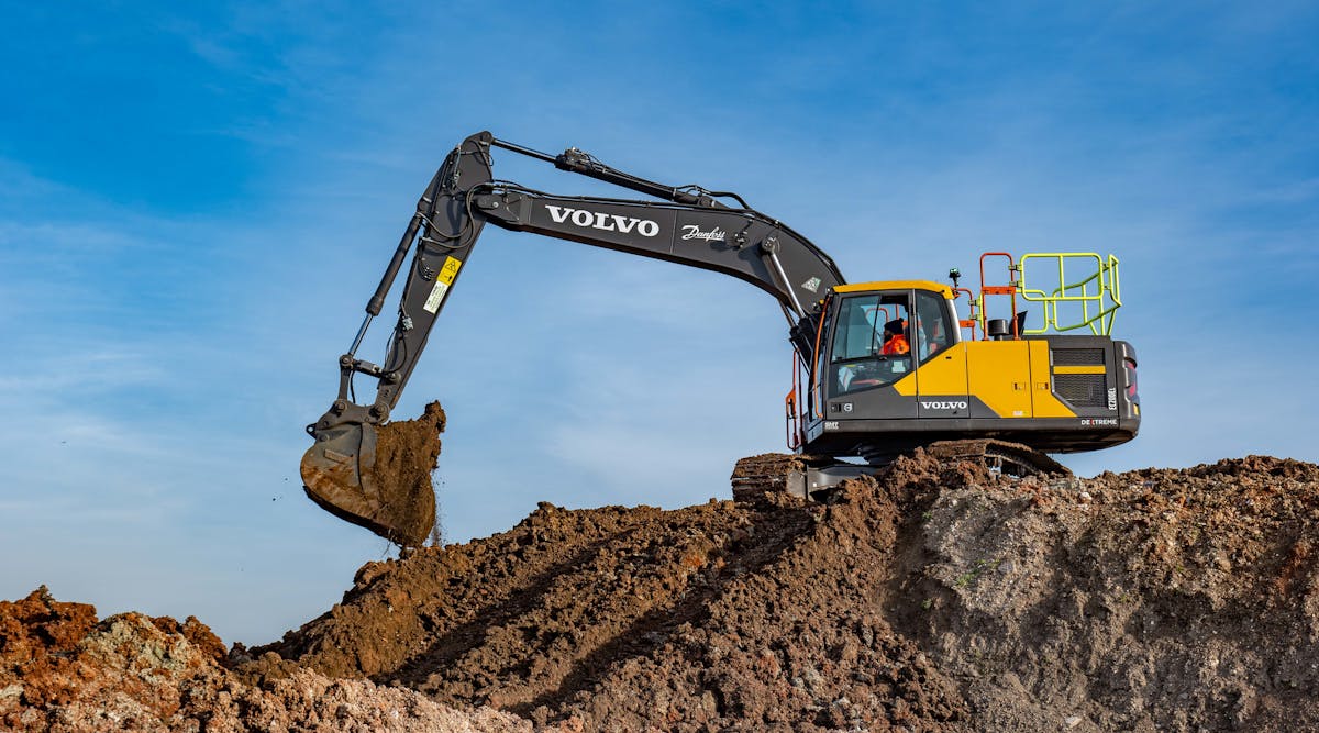Danfoss is testing its Dextreme System for excavators in three Volvo machines at a customer site.