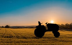 The Yanmar e-tractor concept is powered by advanced batteries from ELEO. The Yanmar e-tractor concept is powered by advanced batteries from ELEO.