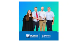 Representatives from Diotec present the Mouser team with the 2025 e-Commerce Partner of the Year Award