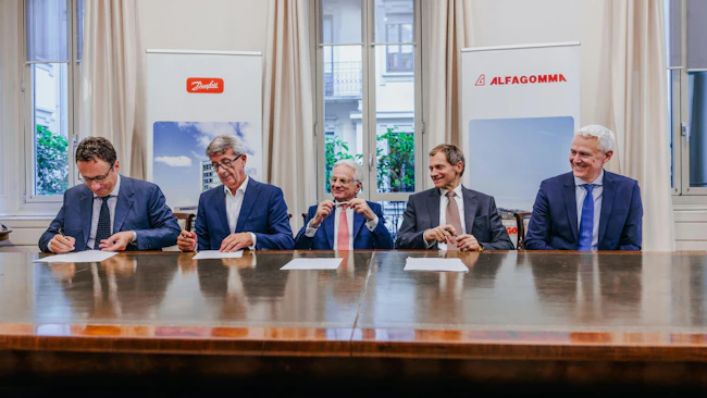Executives from Danfoss and Alfagomma at Acquisition Signing