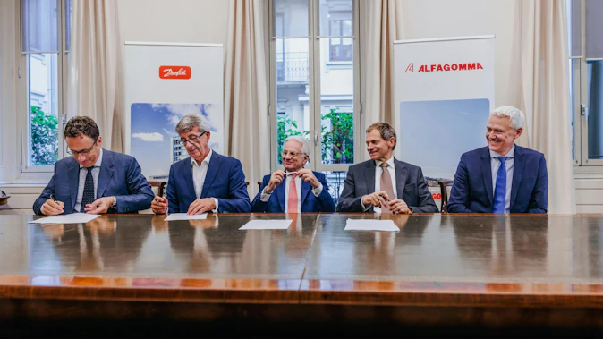 Executives from Danfoss and Alfagomma at Acquisition Signing