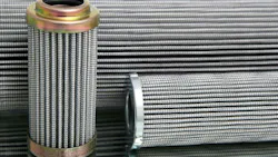 Group of cylindrical hydraulic filters